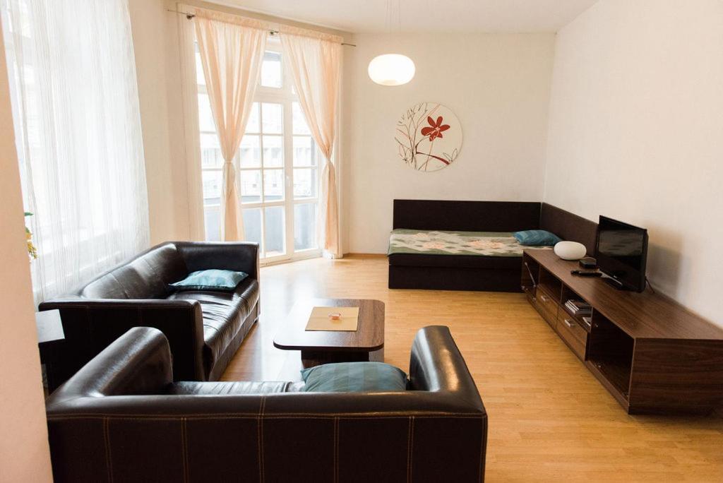 Lion Apartments In Historical Center, Bratislava Old Town Exterior photo