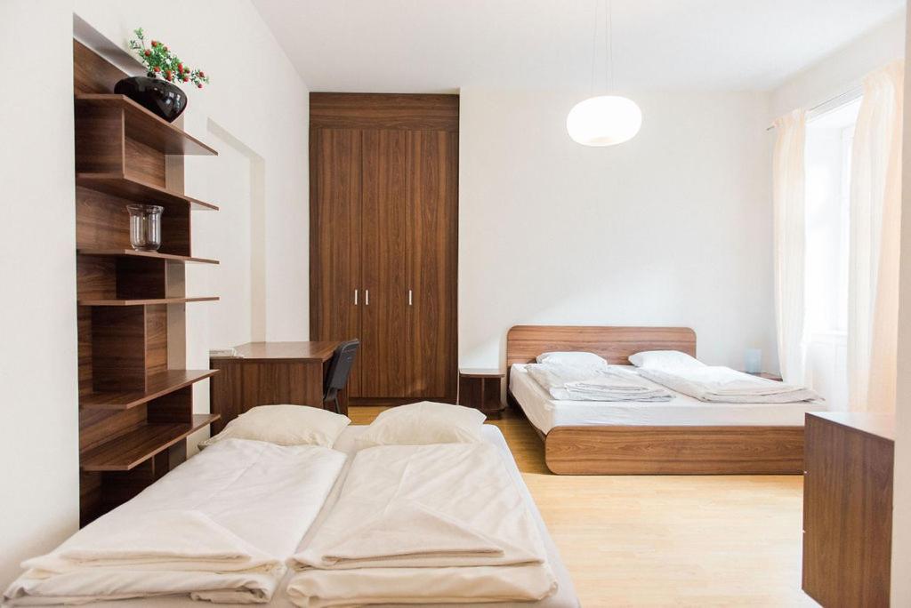 Lion Apartments In Historical Center, Bratislava Old Town Exterior photo