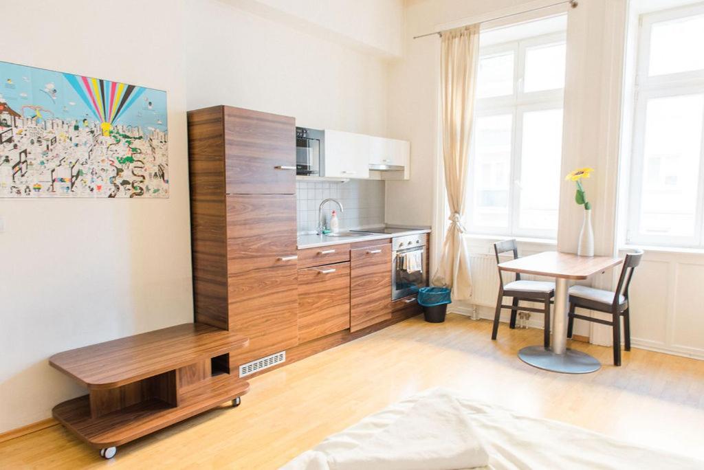 Lion Apartments In Historical Center, Bratislava Old Town Exterior photo